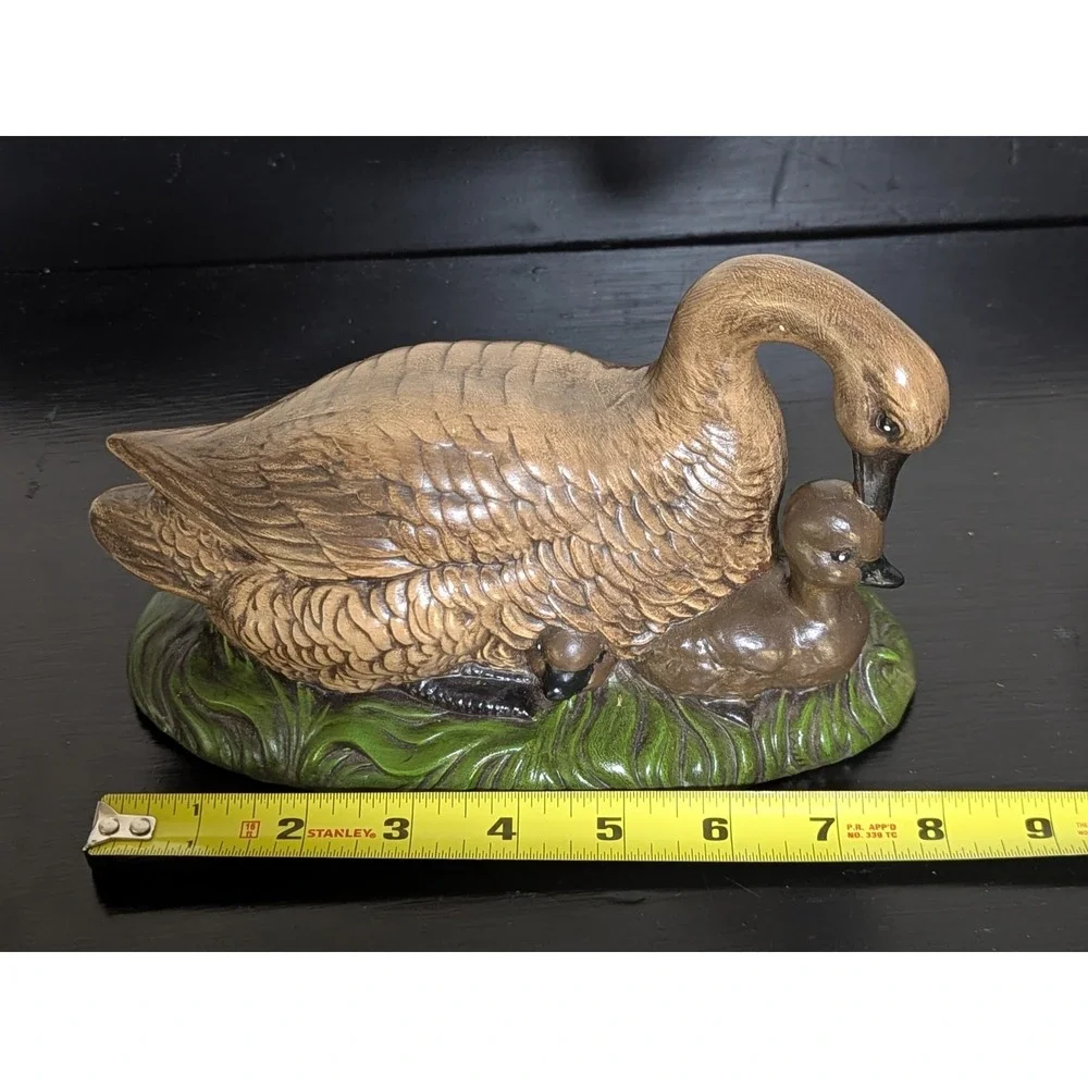 Vintage Atlantic Mold Ceramic‎ Canadian Goose & Goslings Painted and Signed A436